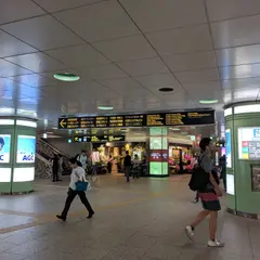 日産レンタカー　新宿駅西口店
