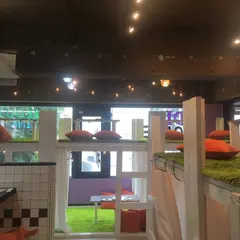 DIYcafe3号店 三宮北野坂店