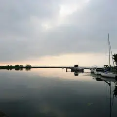 雄琴湖岸緑地