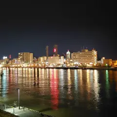 新潟港