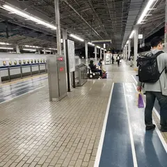 新大阪駅新幹線ホーム