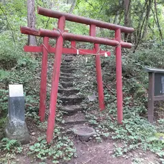 程洞稲荷神社