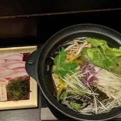 燦