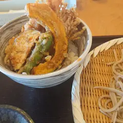 御嶽そば処久居店