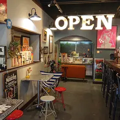 Mädchen BAKERY & COFFEE STAND (メッチェン ベーカリー)