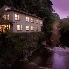 川の家