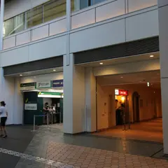 三菱東京UFJ銀行月島支店晴海トリトングランドロビー出張所