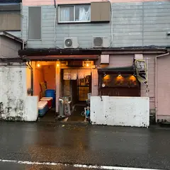 魚八亭