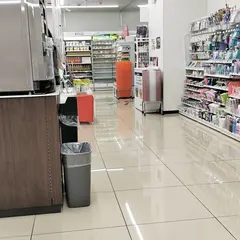 セブン‐イレブン ホテルモントレラ・スール福岡店