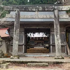 茅部神社