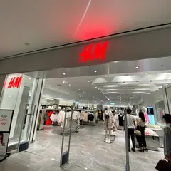 H&M 沖縄・浦添PARCO CITY店