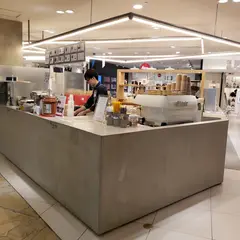 Unir 阪急うめだ本店10Fスーク店
