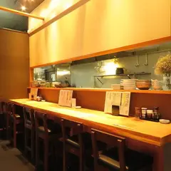 焼き鳥ムゲン 駅前町店