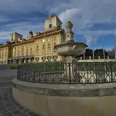 エスターハーズィー城（Esterházy Palace）