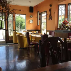 カフェレストラン ポッシュ