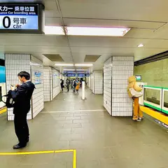 東京メトロ銀座線・千代田線・半蔵門線 表参道駅