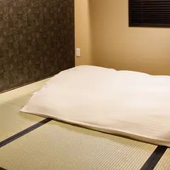 紡 東寺北門
