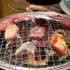 炭火ホルモン 焼肉 居酒屋「萬」