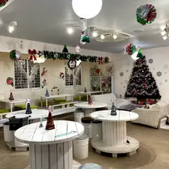 Dog cafe & Bar mint
