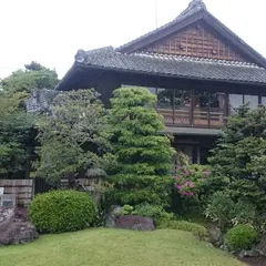 小山市立車屋美術館