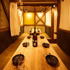 魚寅水産 本店