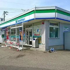 ファミリーマート 鶴来店