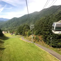 日光白根山ロープウェイ山麓駅
