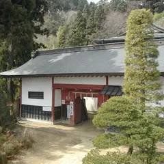 駒鳥山荘 Shukobo Komadori-sanso
