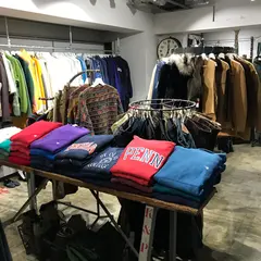 LIOT 【Vintage Clothing Store】