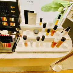 SHIRO タカシマヤ ゲートタワーモール店