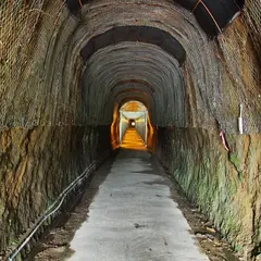 手掘り中山隧道