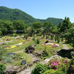 Floral Garden Obuse