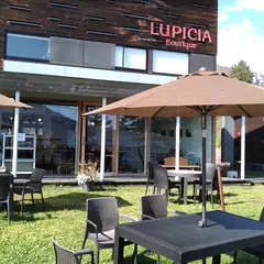 La villa LUPICIA【ヴィラ ルピシア】ブティック(デリ＆ベーカリー)スイーツショップ