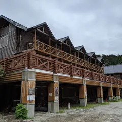 萬岳荘