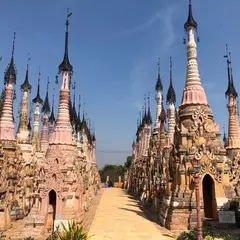 カックー遺跡（Mwe Taw Kakku Pagodas Complex）