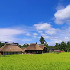 荻ノ島環状かやぶき集落