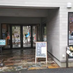カフェバー&グリルぞうさん