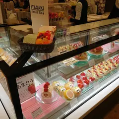 （株）いたがき 三越仙台店フルーツＢＯＸ