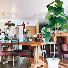 Cafe Links Salon