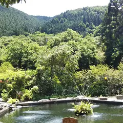 鮎川魚苑