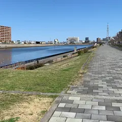 隅田川旧防潮堤