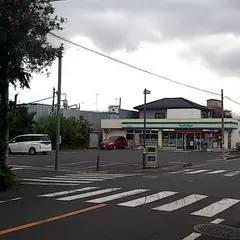 ファミリーマート 三郷戸ヶ崎店