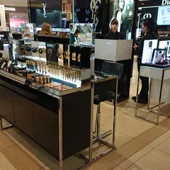 イヴ・サンローラン 博多阪急店