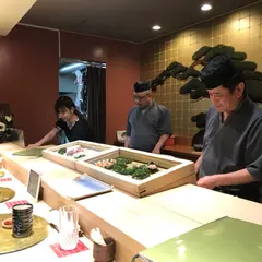 寿司割烹黒潮