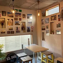 Cafe & bar El Sol 87