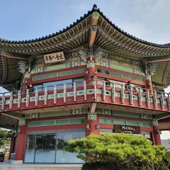 北岳八角亭