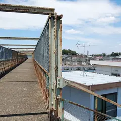 三鷹跨線橋