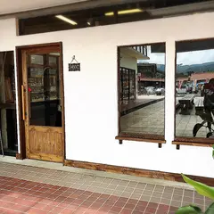 zakka cafe azumaken【道の駅 瀬戸しなの 雑貨とカフェ】