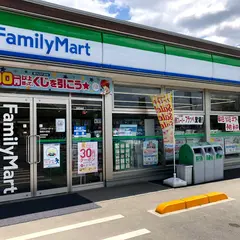 ファミリーマート 建部大田店