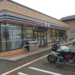 セブンイレブン 上越春日野店